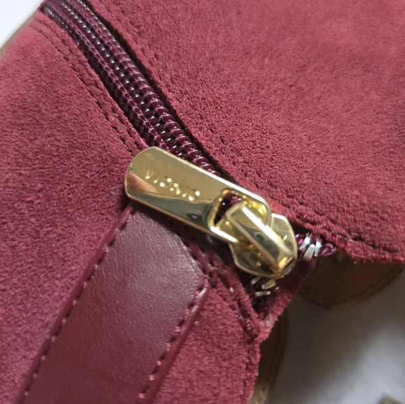 Vionic Women's Suede Millie Booties in Wine w/ Gold Hardware, Orthopedic, Sz 10W - Picture 8 of 10